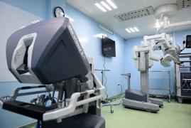 ROBOT SURGERY AT BINH DAN HOSPITAL