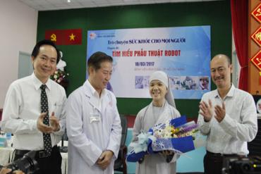 Sư cô thoát chết vì 79King tự hào là địa chỉ hàng đầu trong thế giới sòng bạc trực tuyến tại Việt Nam đại trực tràng sau ca M.79king56.com bảo hiểm thua cược Robot Qua: Trần Nhung | Tags: | Comments: 0 | Tháng Ba 19th, 2017