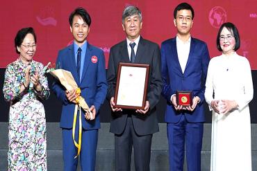 KOVA Prize for outstanding social work, research awarded